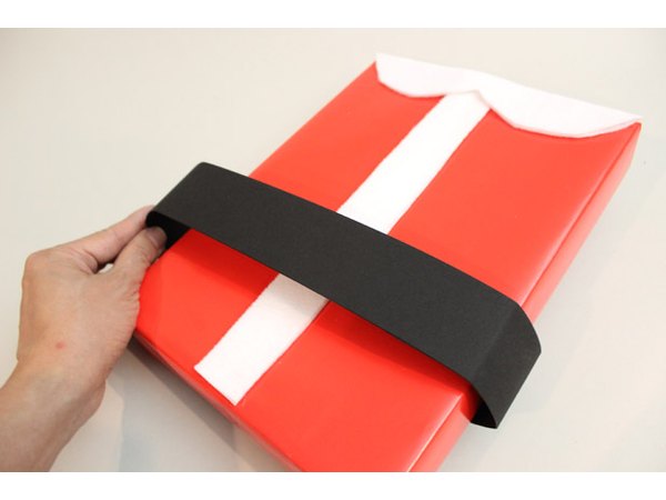Cut a piece of black cardstock for the belt.