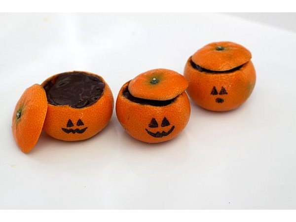 Not chocolate fans? Any flavor of pudding will do.