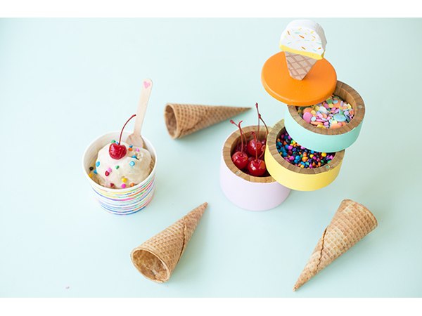 Toppings deserve to be presented in style.