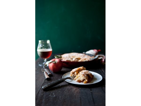 Deep dish hard apple cider cobbler