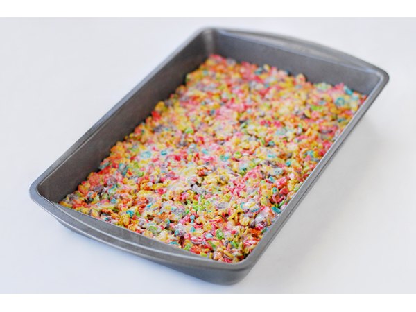 Crispy Fruity Flavored Rice Cereal Bars