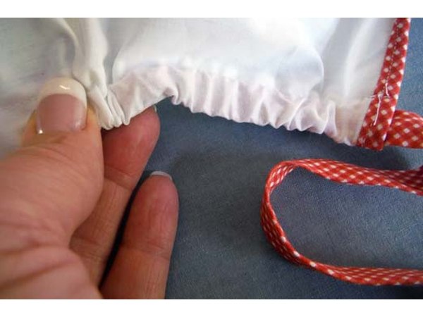 Thread the straps through the casing.