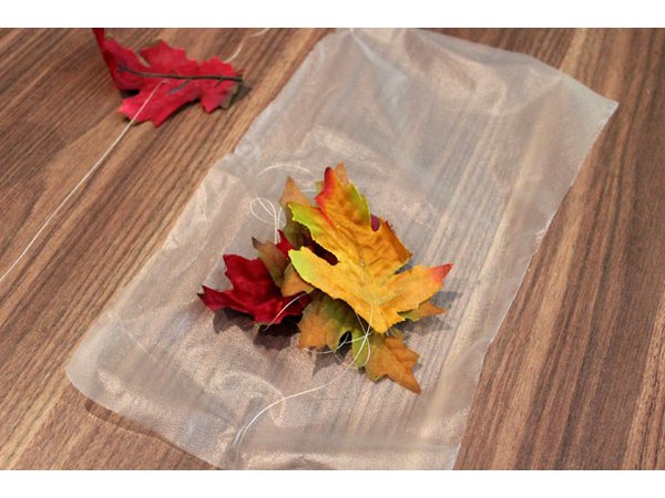 Individually wrap garlands
