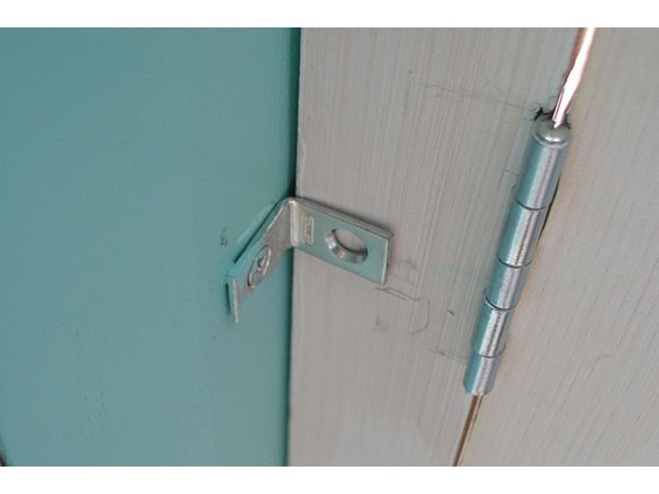 The hinges let you fold down the counter for storage.