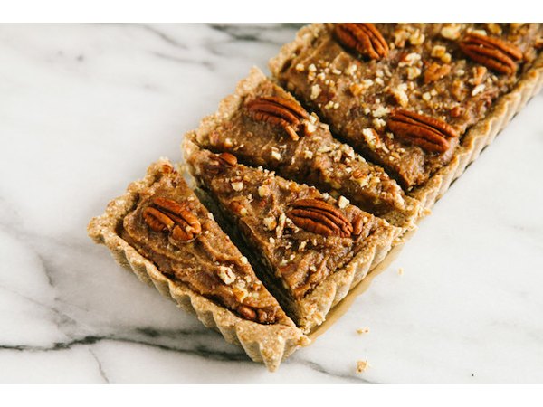 Healthier No-Bake Pecan Pie