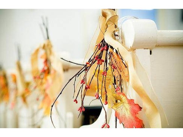 Autumn pew decorations.