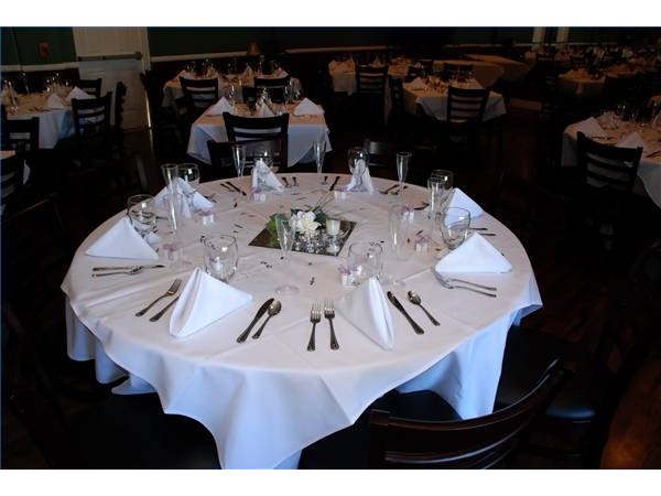 round table set up