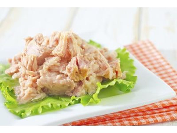A plate of tuna fish.