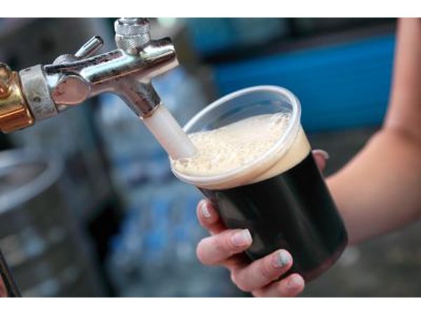 Dark beers have less carbonation.