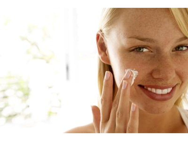 Put a small amount of petroleum jelly on the cold sore.
