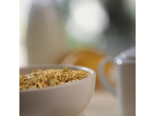 A bowl of oatmeal cereal.