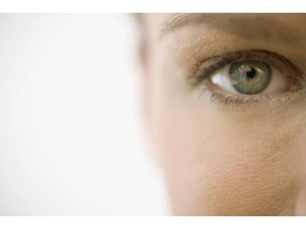woman with green eyes