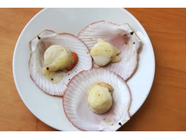 Dish of baked scallops