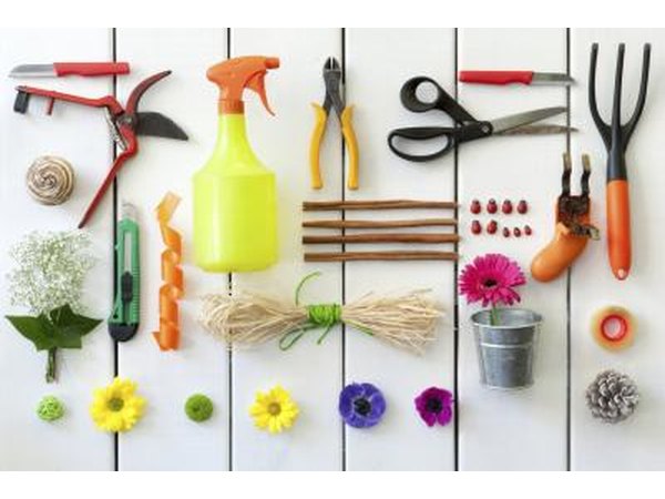 Gardening and florist tools