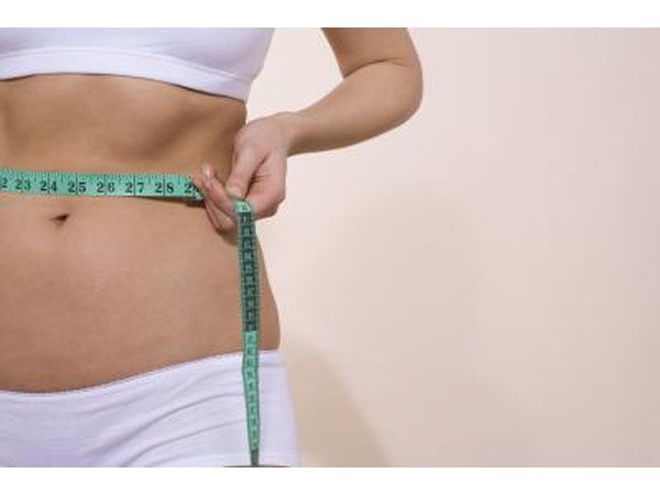 Women experiencing subsequent pregnancies and those who are underweight may begin to show as early as 12 weeks.
