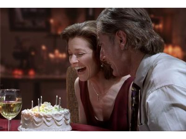 Choose a theme for your 25th anniversary vow renewal.