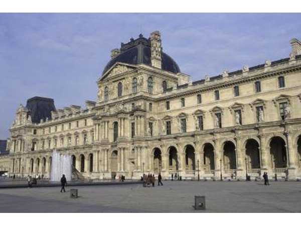 celebrate your love at the Louvre