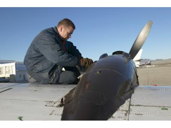 Avionics Communications Equipment Repairer (MOS 94L)