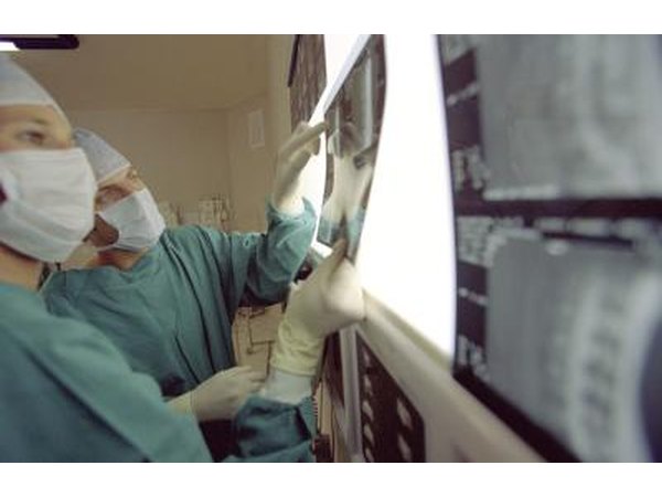 A few X-rays performed by a doctor will confirm the affliction and determine the need for surgical treatment.