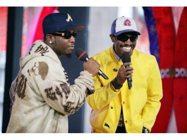 Outkast (a musical dynamic duo)