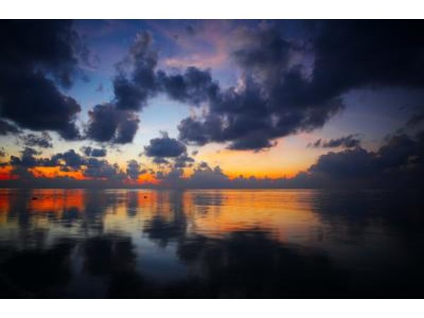 Sunset seascape view from Islamorada, FL.