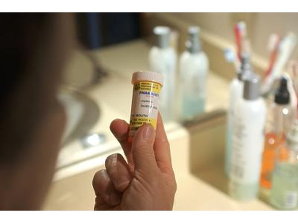 When you develop a kidney infection, it is important to start a course of antibiotics as soon as possible to cure the infection and stop it from spreading.