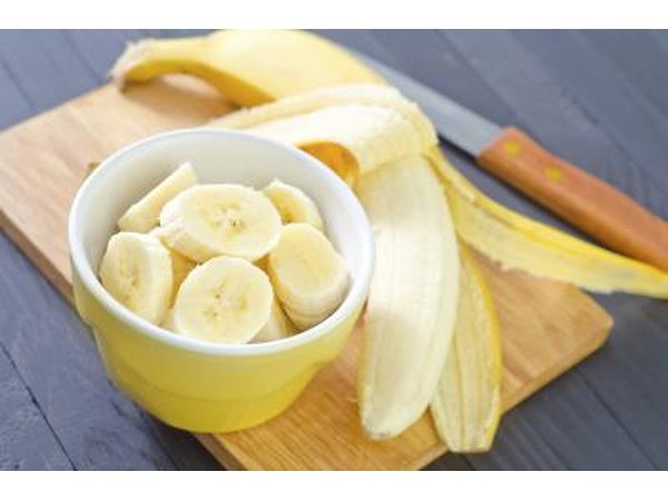 Bowl of sliced bananas