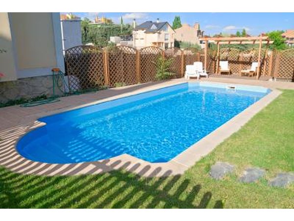 There are many different types of safety fences.