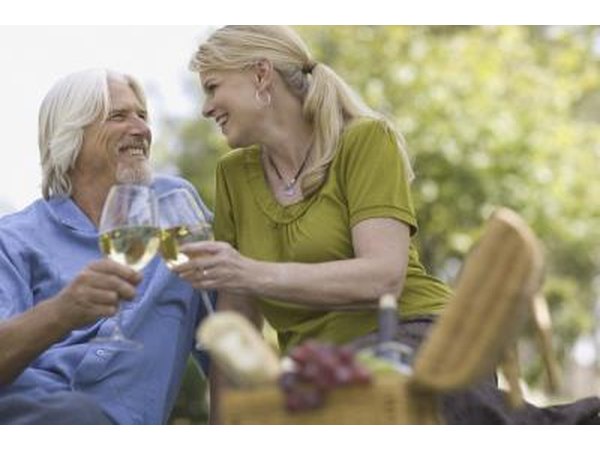 Couple enjoying picnic