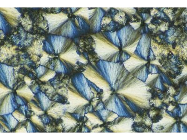 Sodium Silicate crystals magnified 200x.