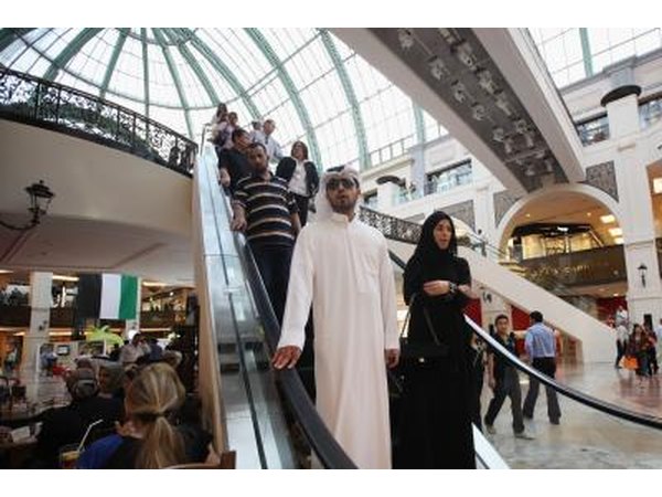 Man and woman inside the "Mall of the Emirates" in Dubai, United Arab Emirates