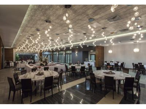 Calculate how many guests will be attending.