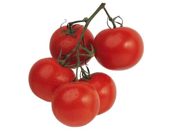Tomatoes are on the above list of low-carb veggies.