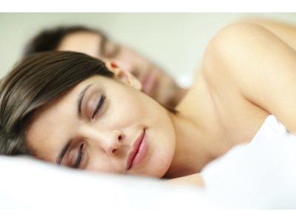 Some experts recommend that you sleep on a firm mattress.