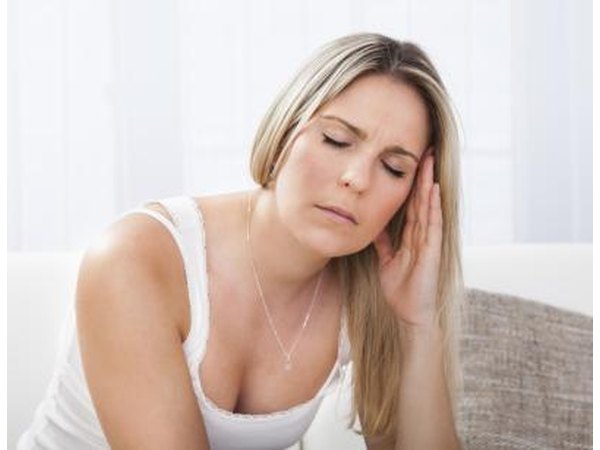 Symptoms of meningitis do not typically include a cough or a runny nose.