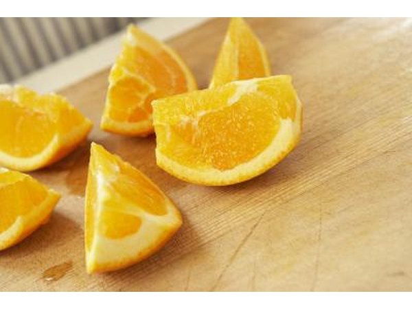 Oranges contain folic acid.