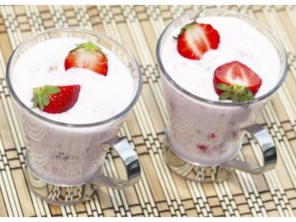 protein drinks with strawberries