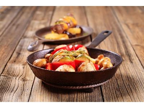 Cast iron pan