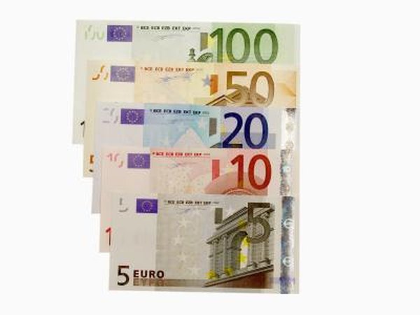 Euro bills