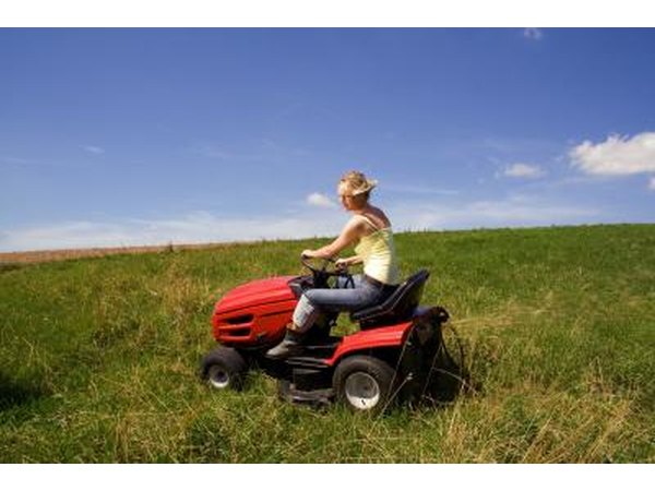 The H2113GDA has a five-gear transmission and can reach speeds of 4.5 miles per hour
