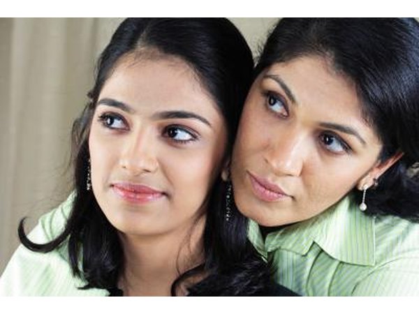 Social workers assist single parents