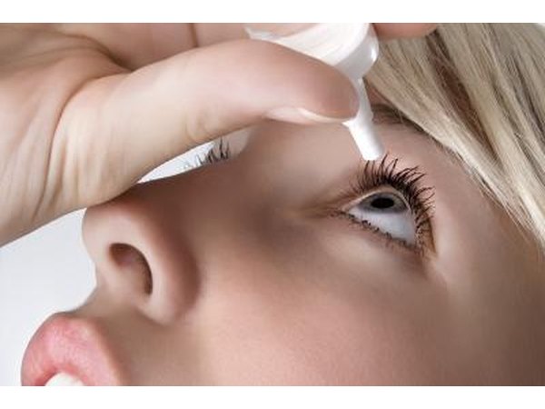 Eye irritation may be a symptom of innk poisoning.