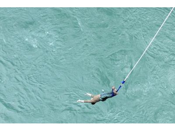 Thrill tourism is bungee jumping.