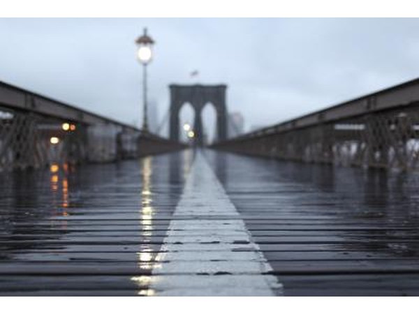 rain on the Brooklyn Bridge