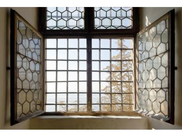 Devote a windowsill to the view outside, keeping the window bare and the sill unadorned.