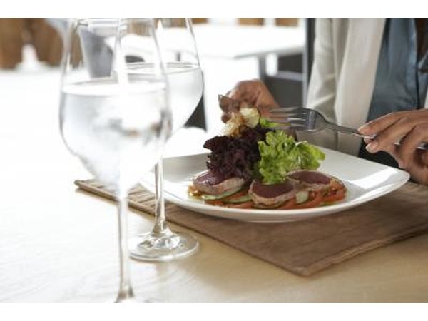 Man eating lunch in restaurant