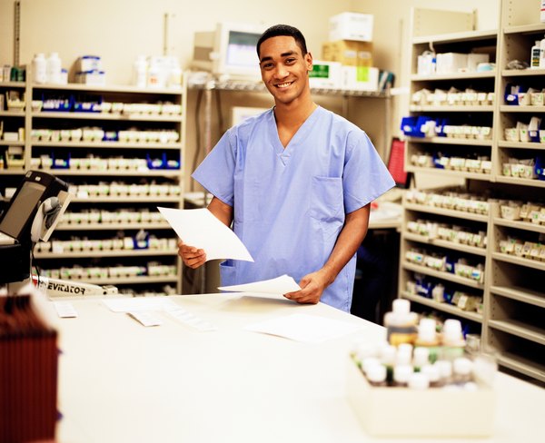 Things You Learn in Pharmacy Tech Classes | Education - Seattle PI