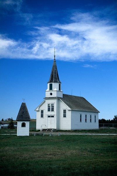 difference-between-lutheran-methodist-churches-the-classroom-synonym