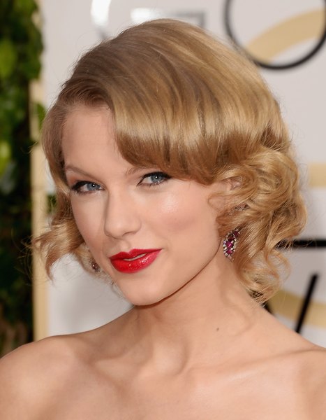 ... Pinned Up Hairstyles for Special Events The Classroom Synonym