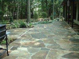 How to Clean Flagstone | eHow